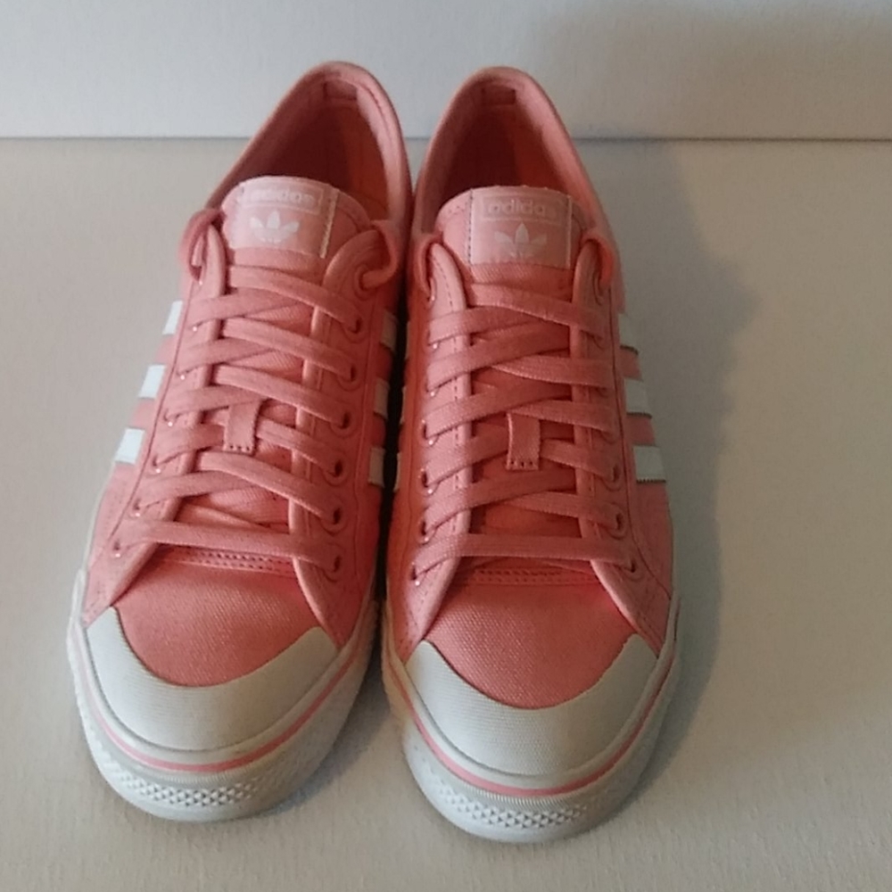 Adidas Sneakers
